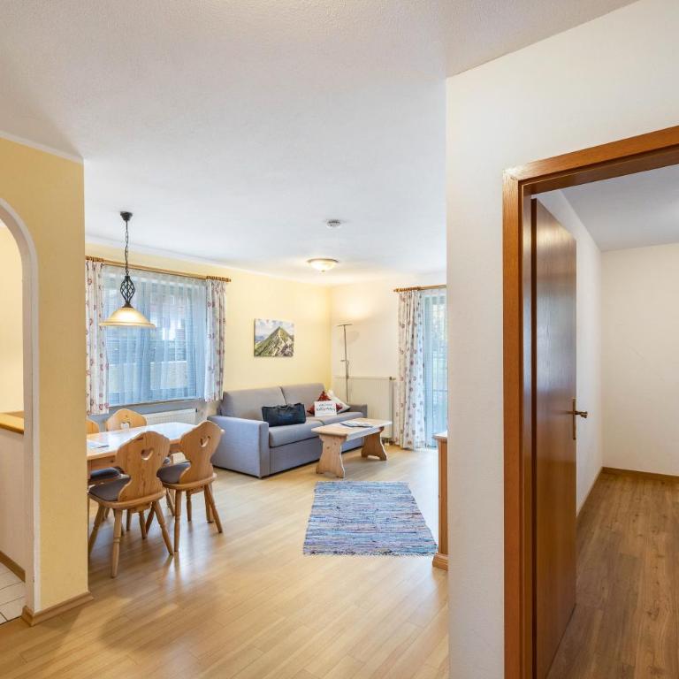 Fewo Brünnstein - Zimmer 6 - Superior Apartment mit 1 Schlafzimmer und Balkon - 11