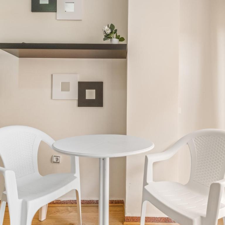 Apartamento a 200m de la Playa - Estudio con sofá cama - 8