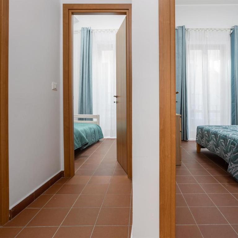 Porta Carbone Residence - Appartamento Deluxe con 2 Camere da Letto e Balcone - 6