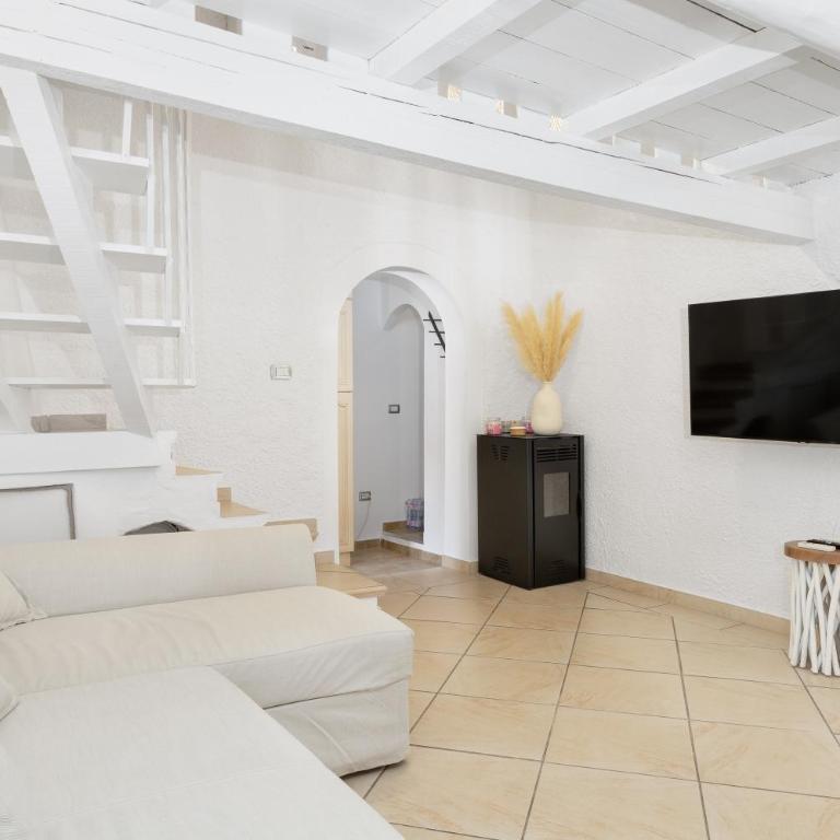 Villa Carmen - Three-Bedroom House - 12