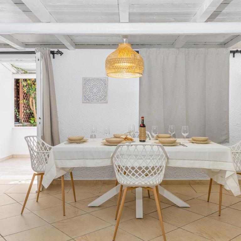 Villa Carmen - Three-Bedroom House - 6