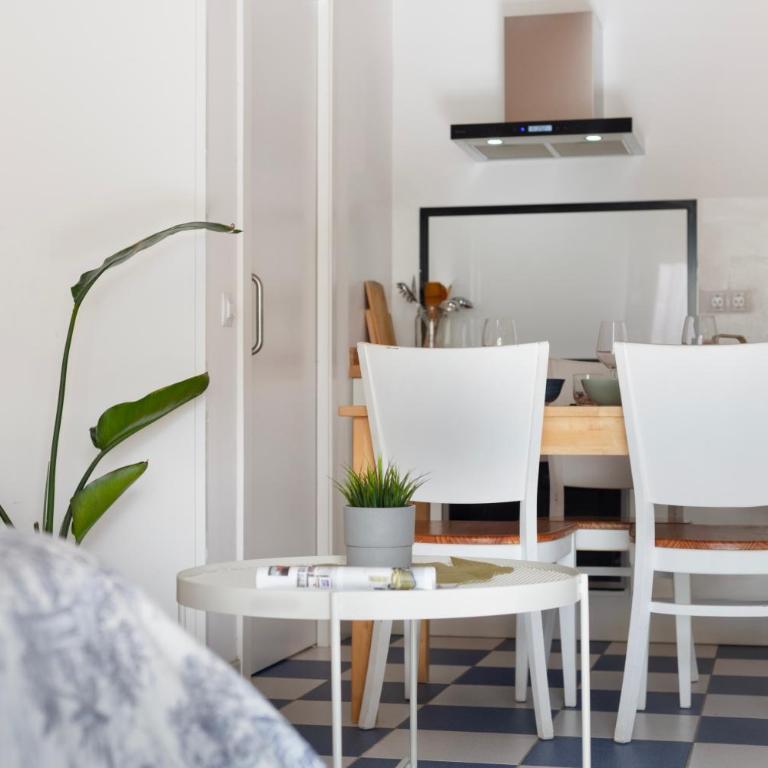 Blue Oasis - Studio with Terrace - 8