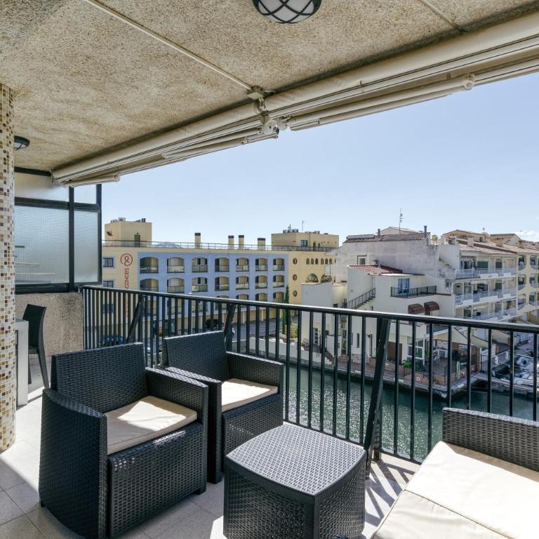 Apartamento Con Vistas A Mar - Apartamento de 3 dormitorios y vistas al mar - 3
