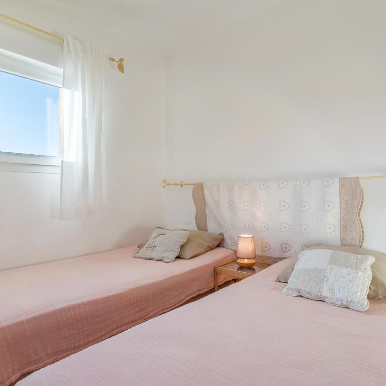Le Petit Etang - Two-Bedroom House - 10