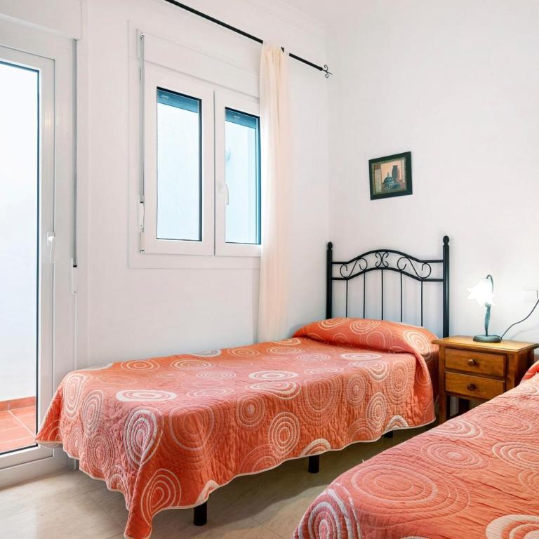 Aptº Jábega, Familias y Parejas - Apartamento con ducha - 16