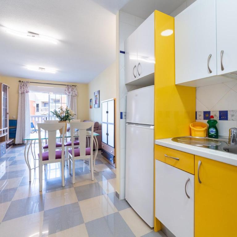 Apartamento Esbamar Vi - Two-Bedroom Deluxe Apartment with Garden View - 7