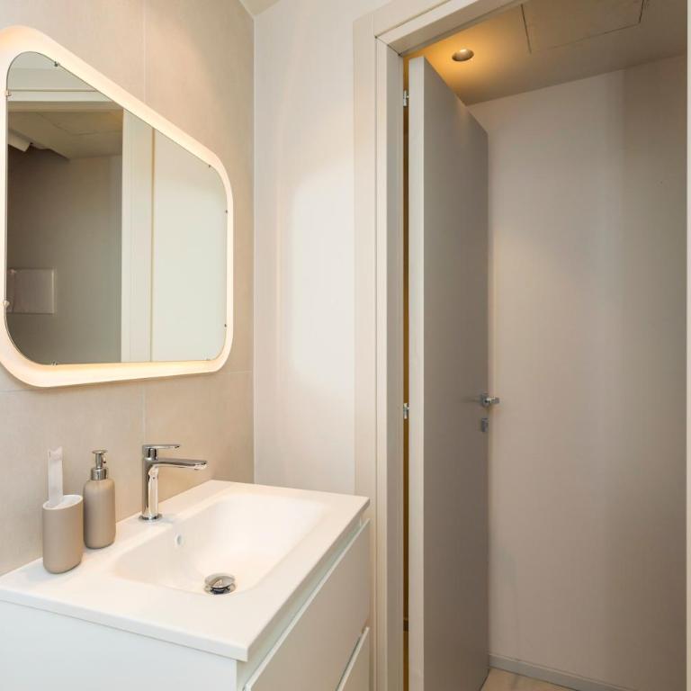 Spazio Pardo - Double Room with Balcony - 9