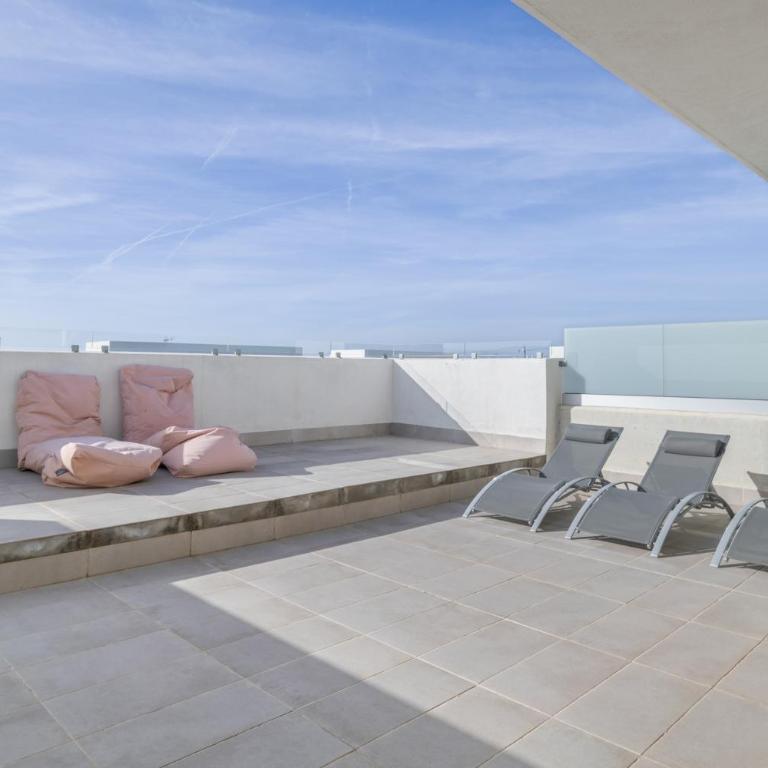 Casa África - Three-Bedroom Premium Apartment with Balcony - 3
