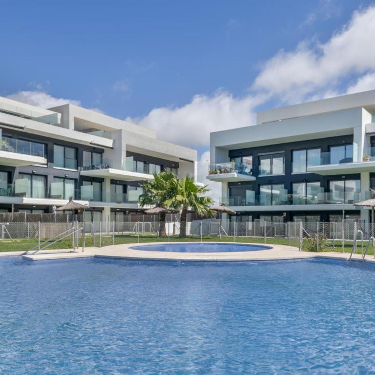 Casa África - Three-Bedroom Premium Apartment with Balcony - 1