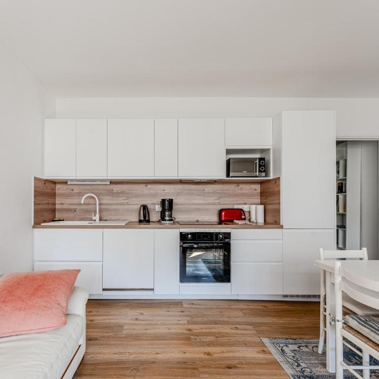 Appartement Rose Mousse - Abatilles - Two-Bedroom Deluxe Apartment with Garden View - 6