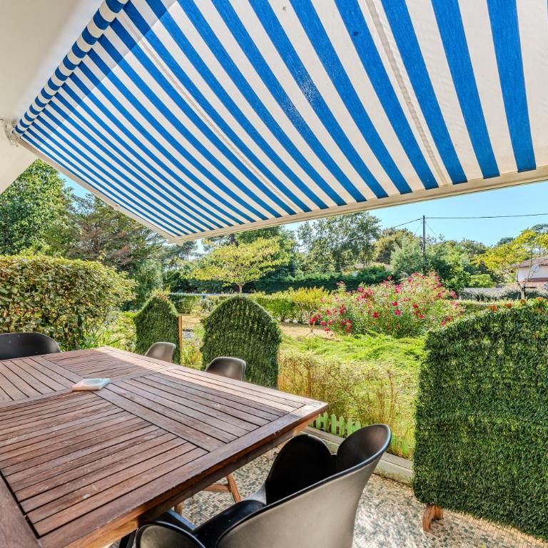 Appartement Rose Mousse - Abatilles - Two-Bedroom Deluxe Apartment with Garden View - 1