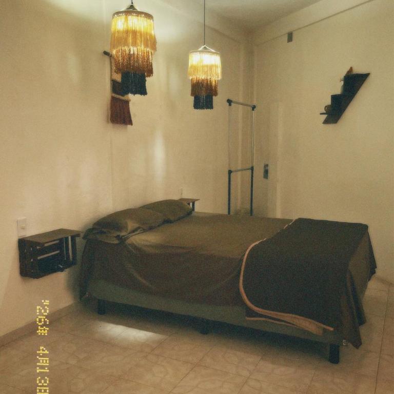 Casa Rouge Alojamiento Cerca de Uman - Three-Bedroom House - 4