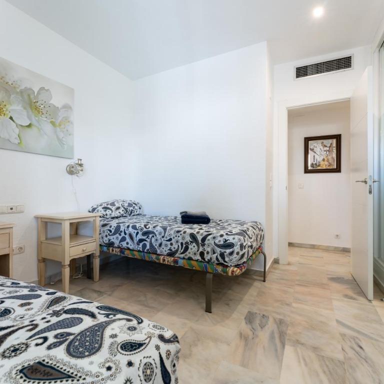 Golden Beach Elviria - Apartment with Terrace - 16