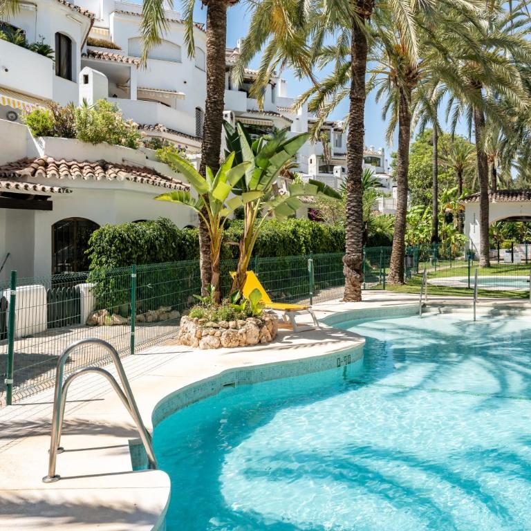 Golden Beach Elviria - Apartment with Terrace - 4