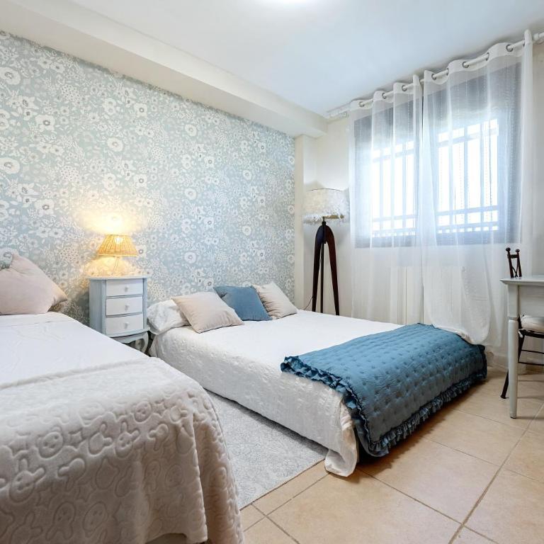 Casa Emi - Three-Bedroom House - 24
