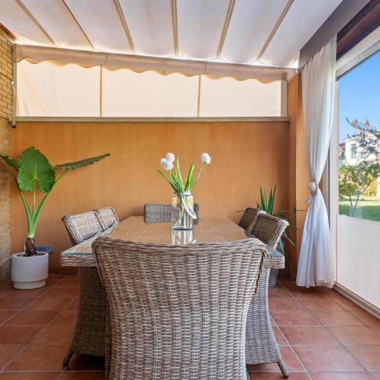 Casa Emi - Three-Bedroom House - 33