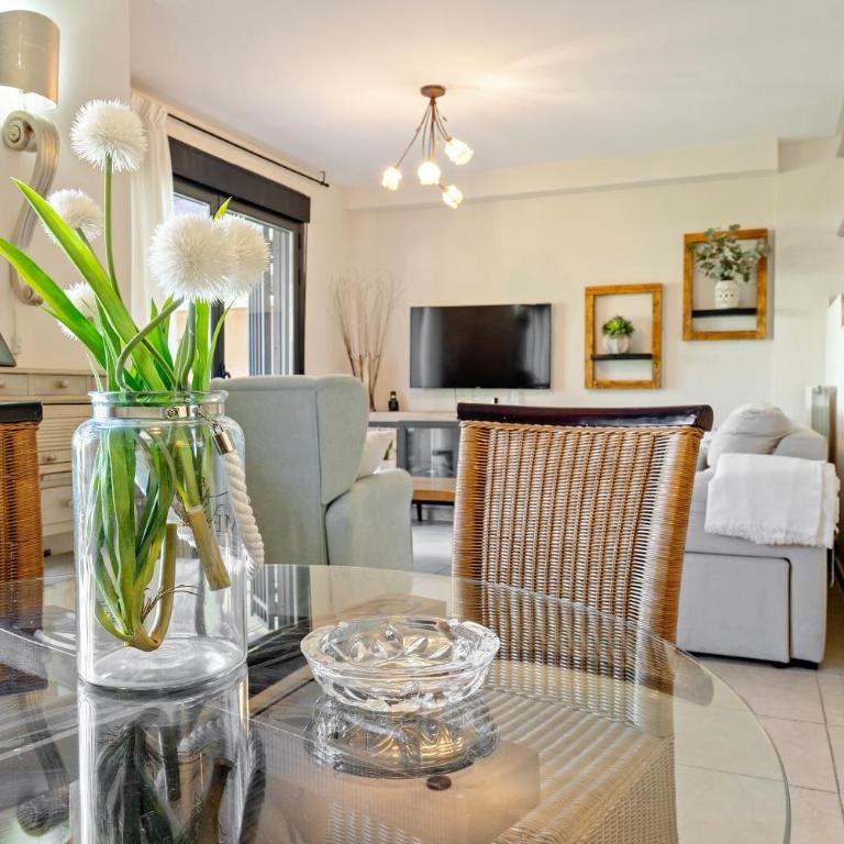 Casa Emi - Three-Bedroom House - 10