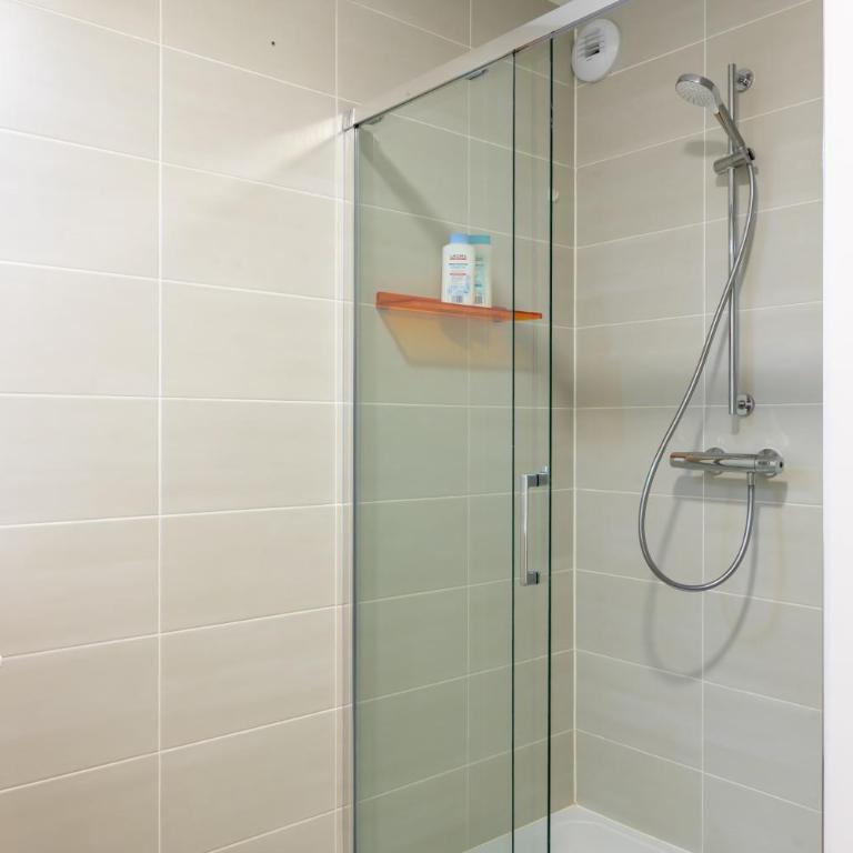 Colmar Chic - Deluxe-Apartment mit 2 Schlafzimmern und Gartenblick - 14