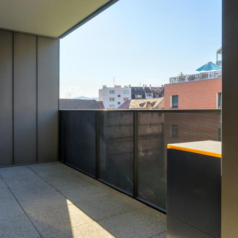 Colmar Chic - Deluxe-Apartment mit 2 Schlafzimmern und Gartenblick - 19