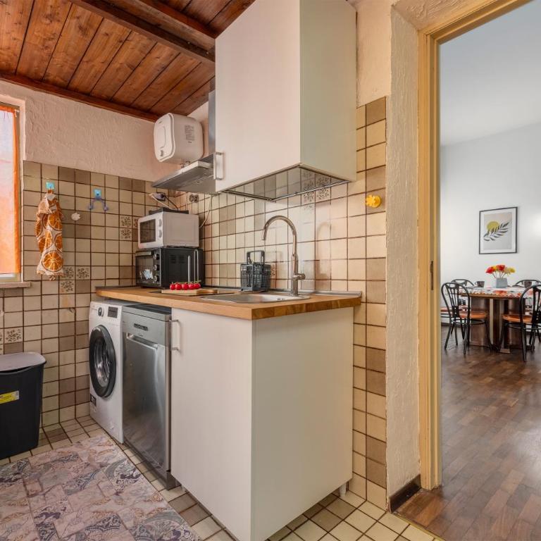 Casa D'amare Gianna - Lovely House - Two-Bedroom Deluxe Apartment with Ocean View - 5