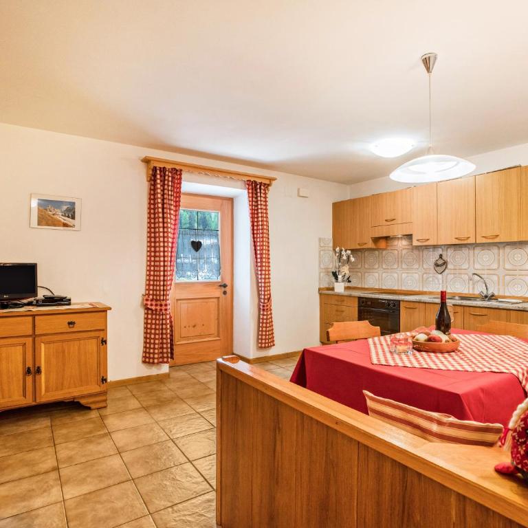 Ciasa Lino Sas da le Undesc - Appartamento Deluxe con 2 Camere da Letto e Vista Giardino - 2