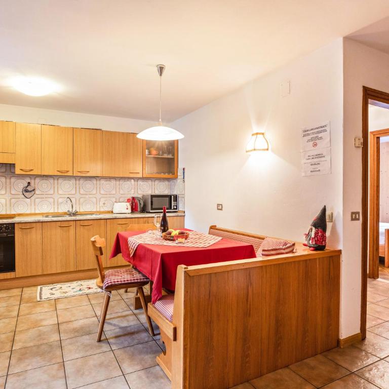 Ciasa Lino Sas da le Undesc - Appartamento Deluxe con 2 Camere da Letto e Vista Giardino - 8