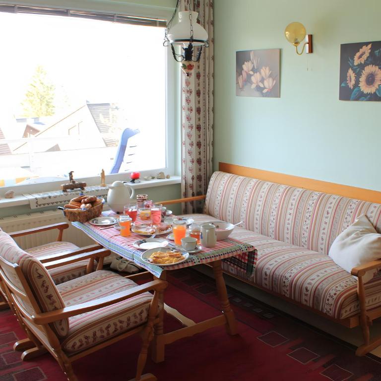 Sonnenalm - Ferienwohnung - Studio mit Schlafsofa - 3