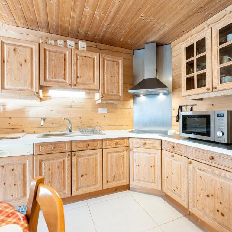 Tié No Appartement Chaleureux - Appartement 3 Chambres avec Vue sur la Montagne - 13