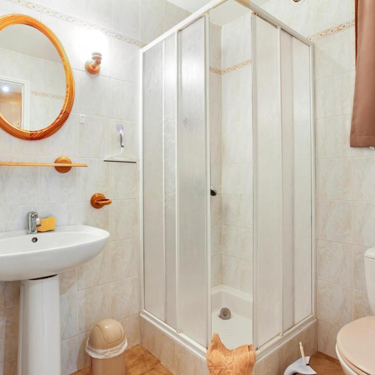 Appartement pour 4 Les Pins - Apartment mit 1 Schlafzimmer und Gartenblick - 14