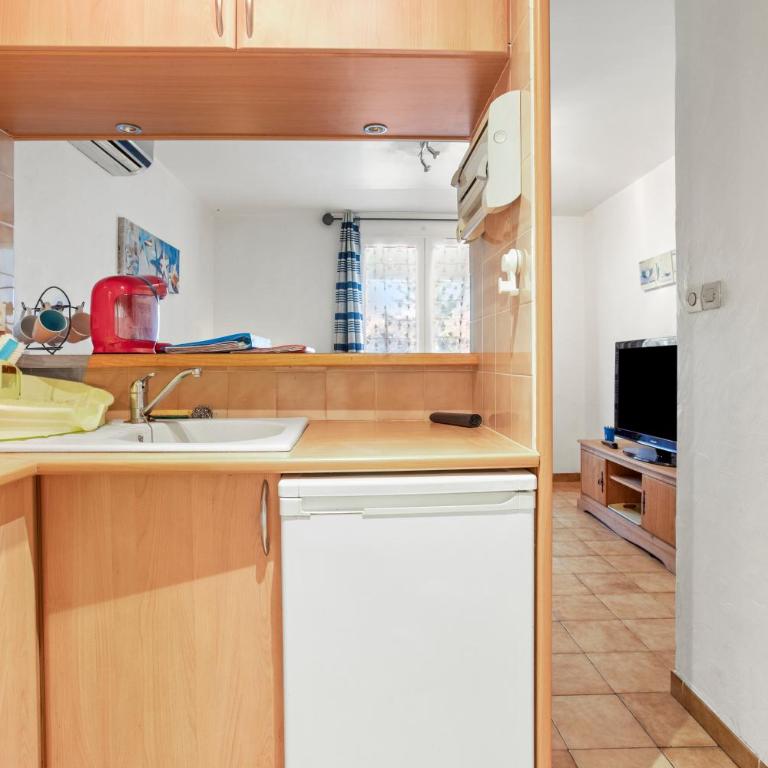 Appartement pour 4 Les Pins - Apartment mit 1 Schlafzimmer und Gartenblick - 6