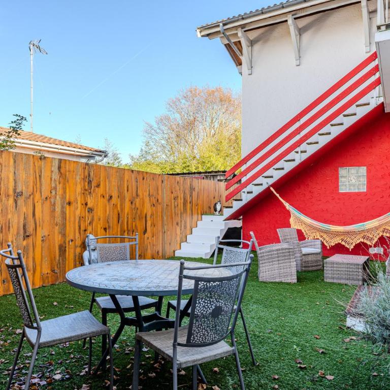 Chambre D'hote Chez Amaya - Chambre Double - Vue sur Jardin - 17
