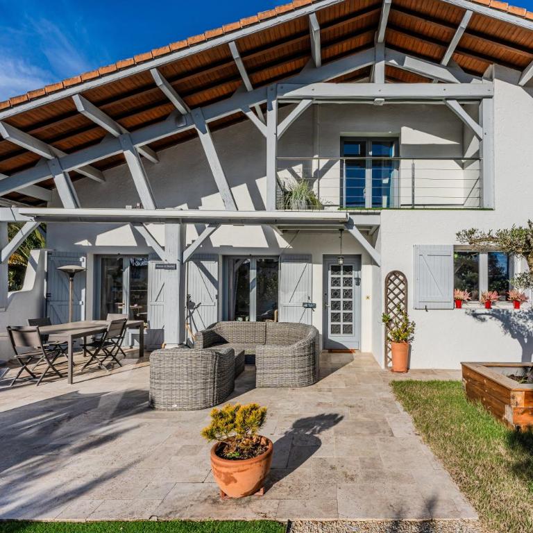 Chambre D'hote Chez Amaya - Chambre Double - Vue sur Jardin - 8