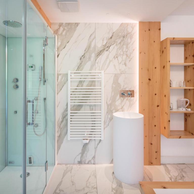 Apart Wellness Alpino con minispa - Appartamento Deluxe con 2 Camere da Letto e Vista Giardino - 19