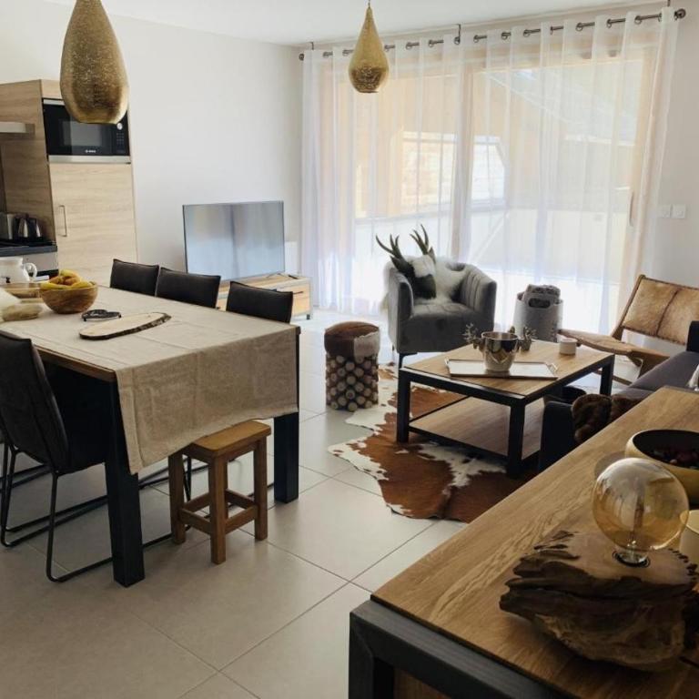 Appartement Cocooning-sauna-jacuzzi - Appartement 2 Chambres avec Vue sur la Montagne - 15