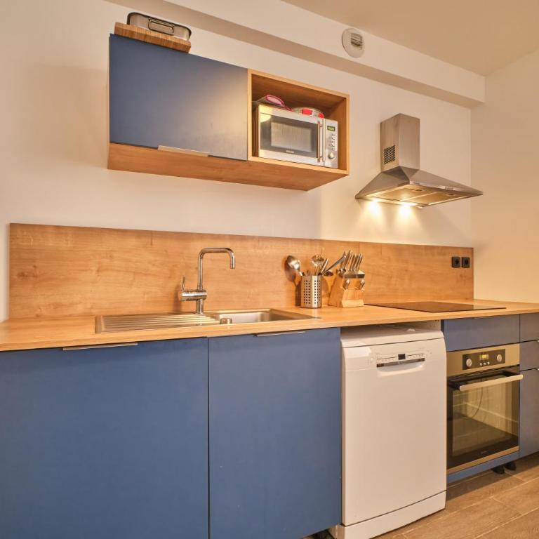 Marmotte 101 - Three-Bedroom Premium Apartment with Balcony - 8