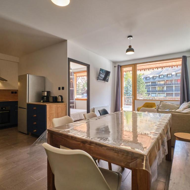Marmotte 101 - Three-Bedroom Premium Apartment with Balcony - 6
