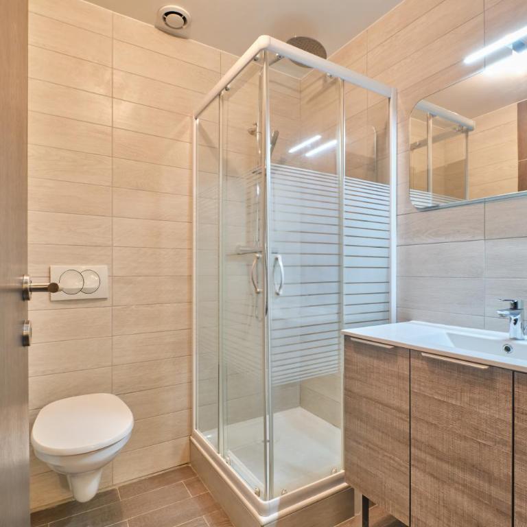 Marmotte 101 - Three-Bedroom Premium Apartment with Balcony - 17