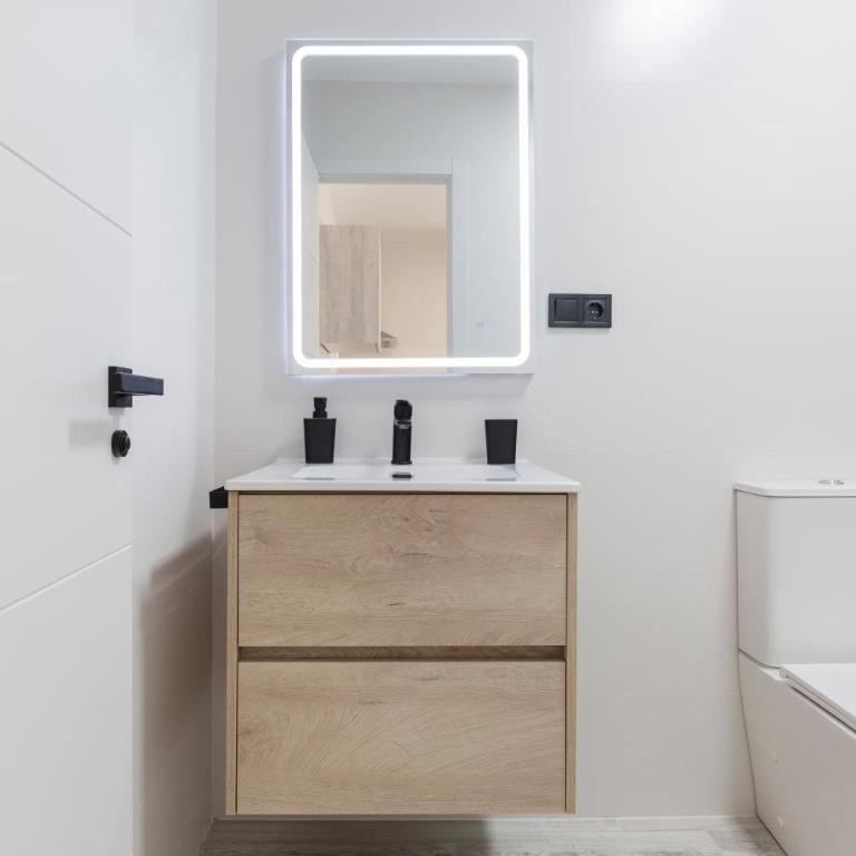 Vistas a los 2 Mares - Apartamento Superior de 1 dormitorio con balcón - 16