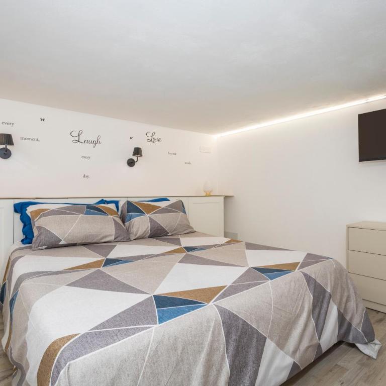 Causunara's Apartment - Superior One-Bedroom Apartment with Balcony - 2