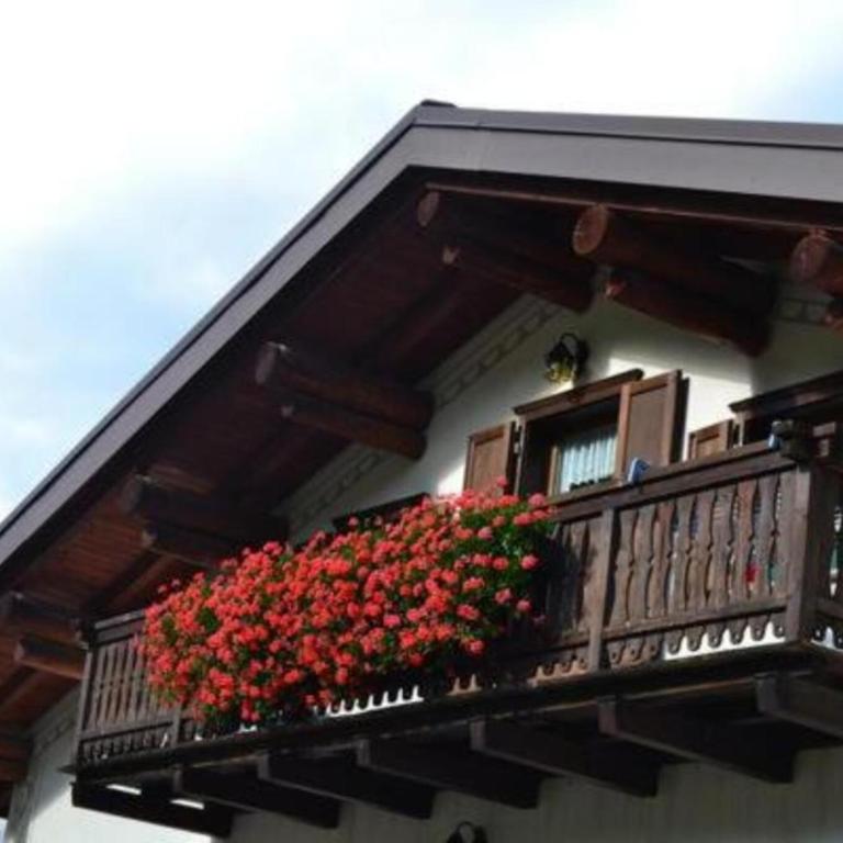 Baita Franz 2 Livigno - Appartamento Deluxe con 2 Camere da Letto e Vista Giardino - 3
