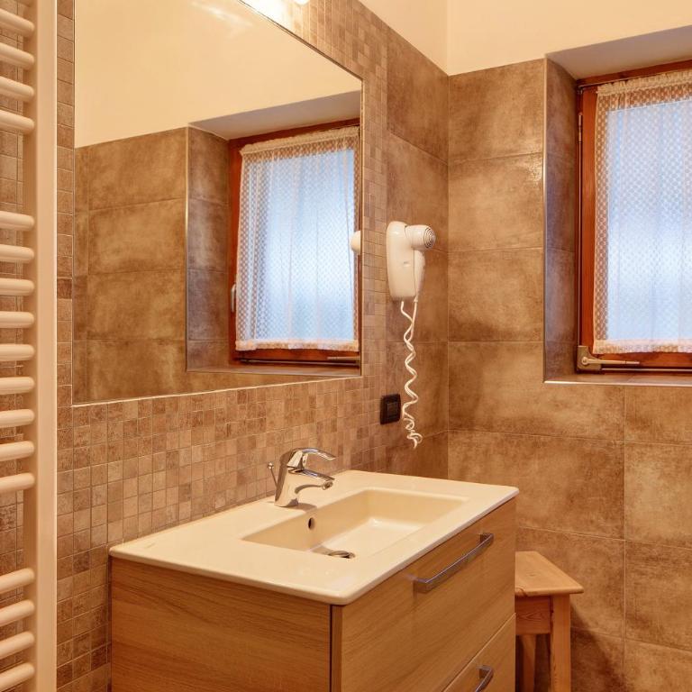 Baita Franz 2 Livigno - Appartamento Deluxe con 2 Camere da Letto e Vista Giardino - 20