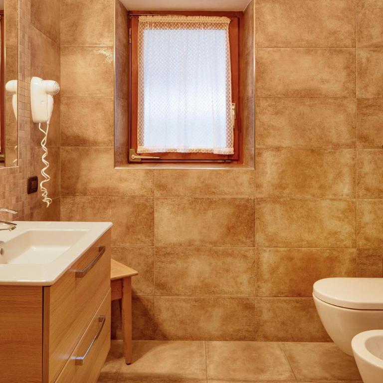 Baita Franz 2 Livigno - Appartamento Deluxe con 2 Camere da Letto e Vista Giardino - 19