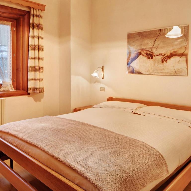 Baita Franz 2 Livigno - Appartamento Deluxe con 2 Camere da Letto e Vista Giardino - 1