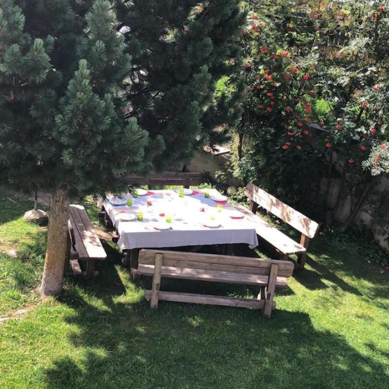 Baita Franz 2 Livigno - Appartamento Deluxe con 2 Camere da Letto e Vista Giardino - 35