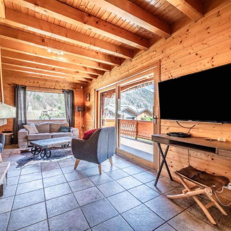 Chalet Le Reposoir - 3 étoiles - Three-Bedroom Chalet - 6