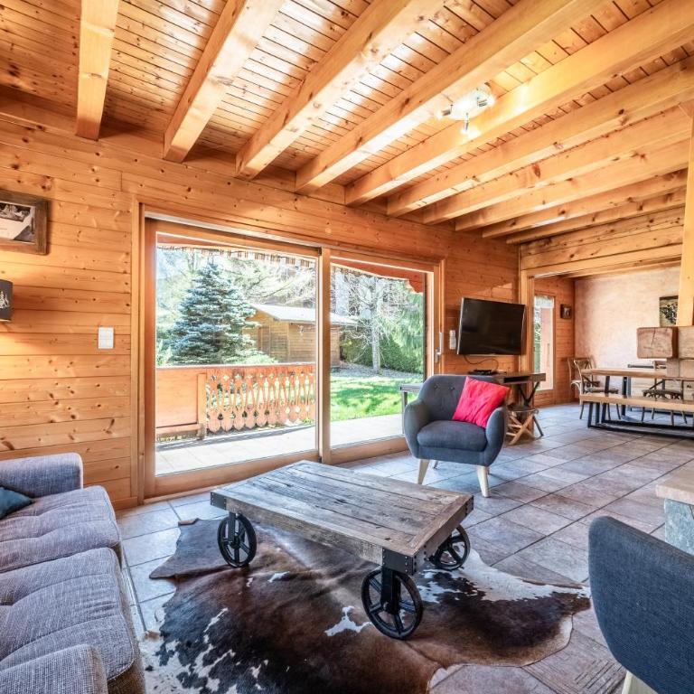 Chalet Le Reposoir - 3 étoiles - Three-Bedroom Chalet - 5