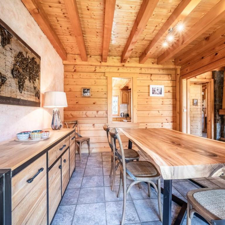 Chalet Le Reposoir - 3 étoiles - Three-Bedroom Chalet - 15