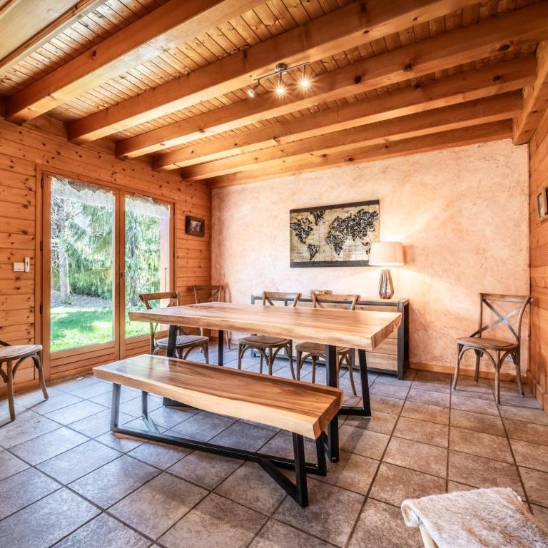 Chalet Le Reposoir - 3 étoiles - Three-Bedroom Chalet - 14