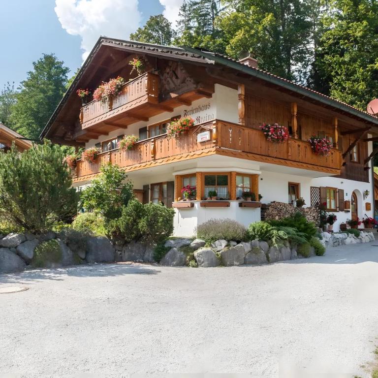 Ferienwohnung Bergkristall - Deluxe-Apartment mit 2 Schlafzimmern und Gartenblick - 2