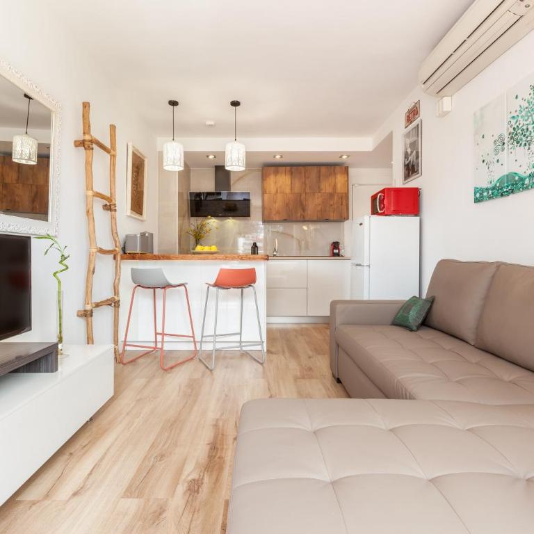 Fada Lloret - Apartamento de 1 dormitorio con vistas al jardín - 5